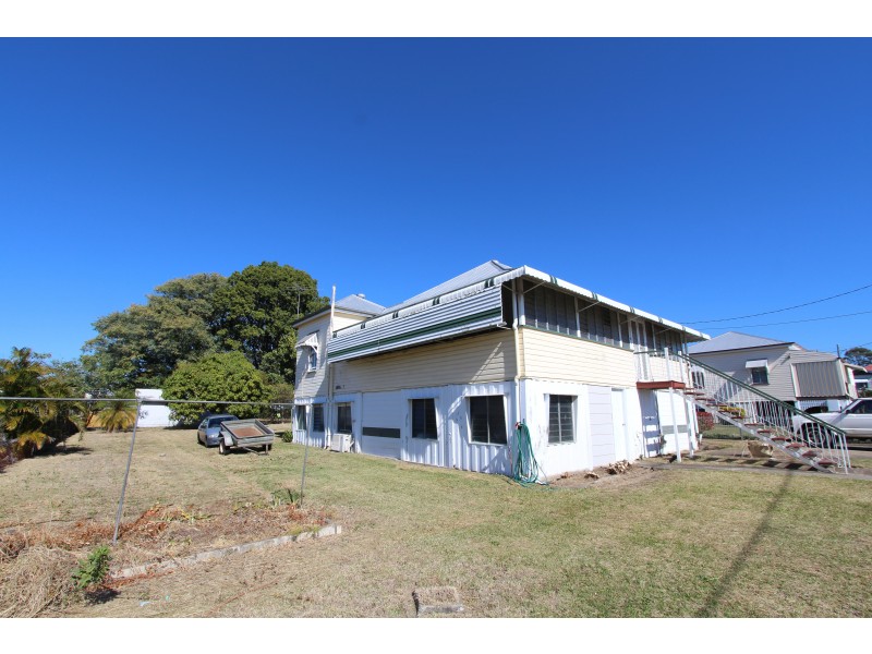 3 CORONATION STREET, East Ipswich QLD 4305