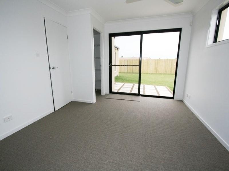 7 Brolga Street, Lowood QLD 4311