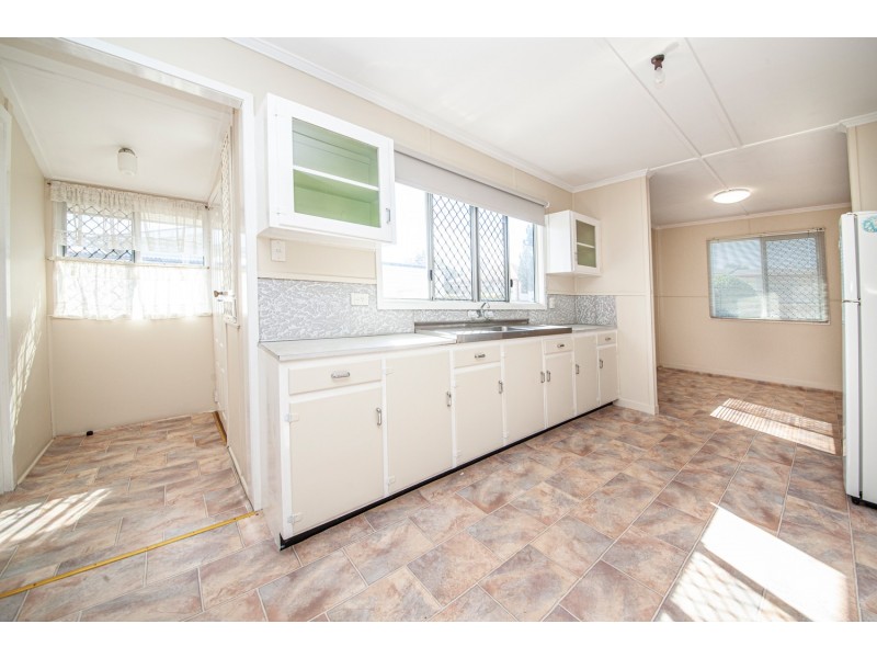 183 WHITEHILL ROAD, Raceview QLD 4305