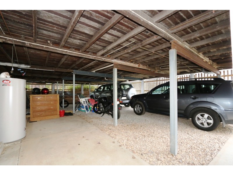 24 Pine Mountain Road, North Ipswich QLD 4305