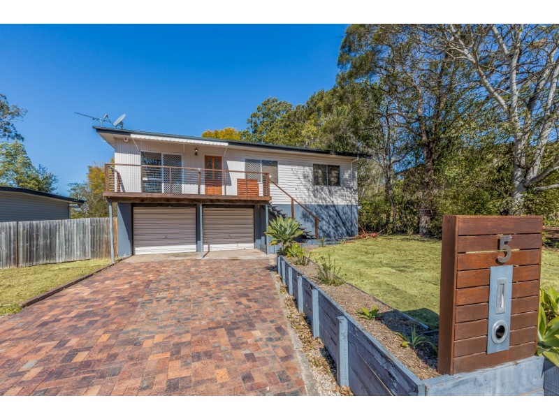 5 QUEEN STREET, Blackstone QLD 4304