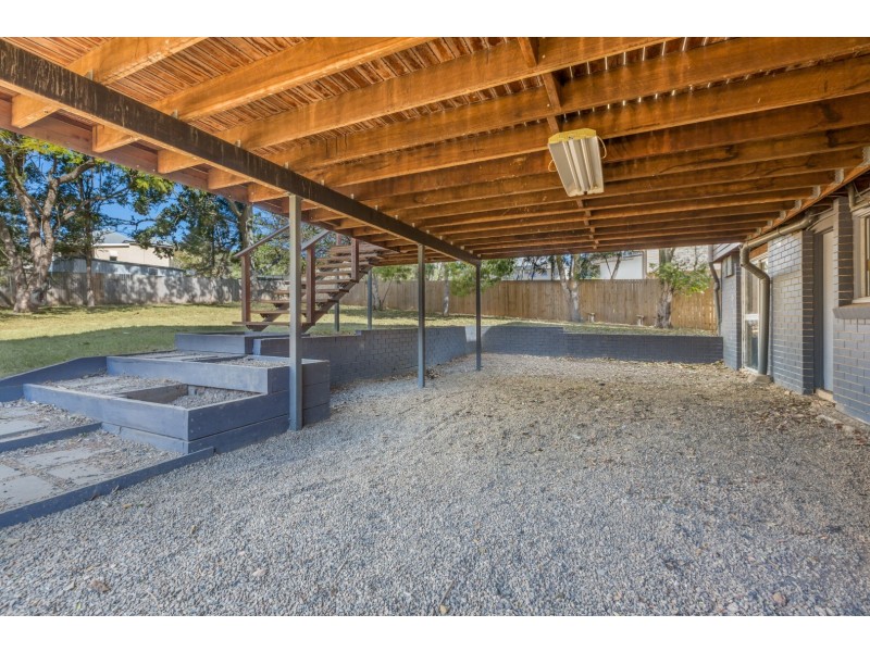 5 QUEEN STREET, Blackstone QLD 4304