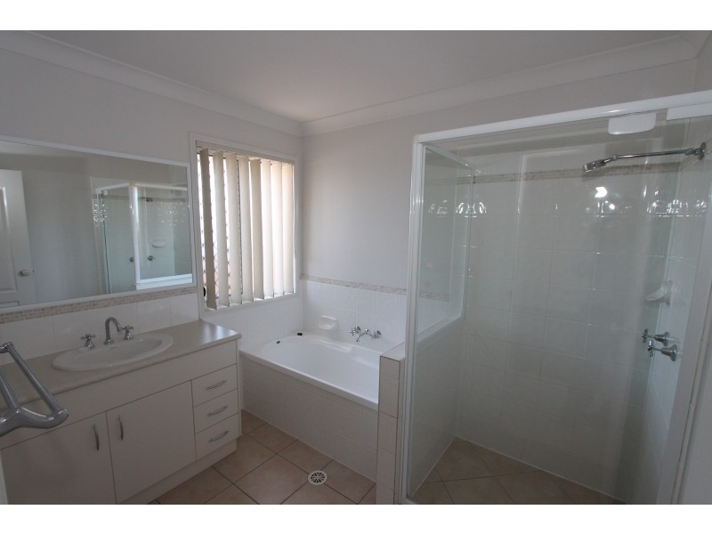 4 Stitz Court, Brassall QLD 4305