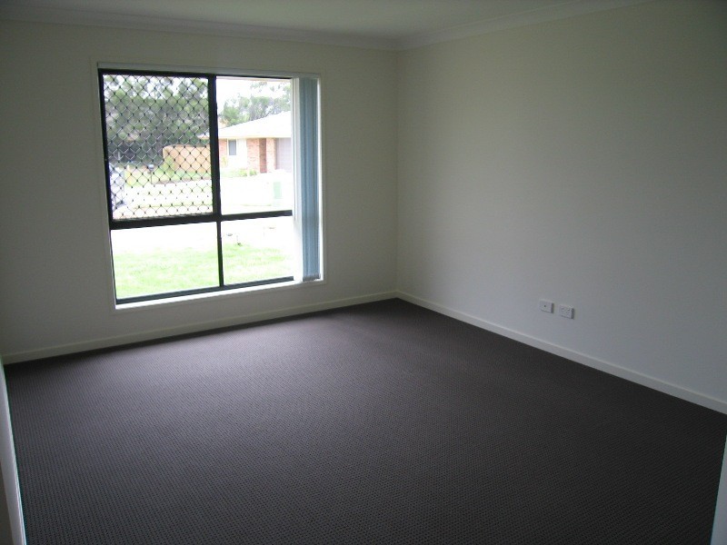 6 Heron Close, Lowood QLD 4311