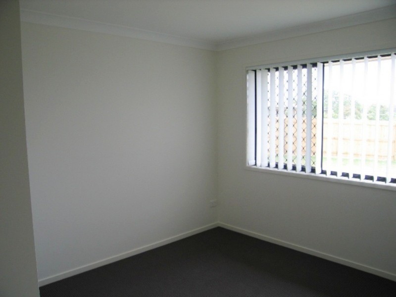 6 Heron Close, Lowood QLD 4311
