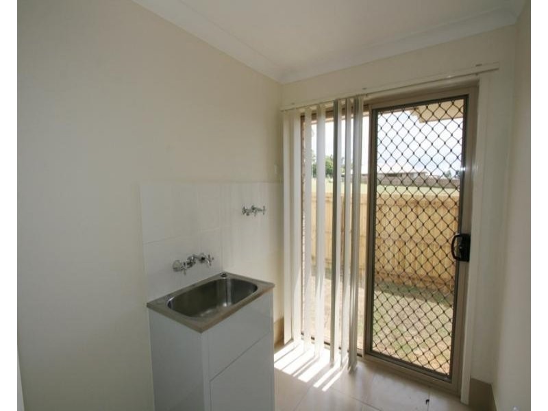 6 Armani Avenue, Wulkuraka QLD 4305