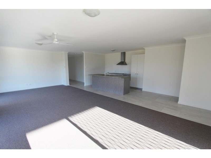 77 Tawney Street, Lowood QLD 4311