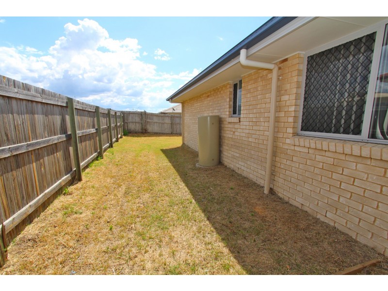 77 Tawney Street, Lowood QLD 4311