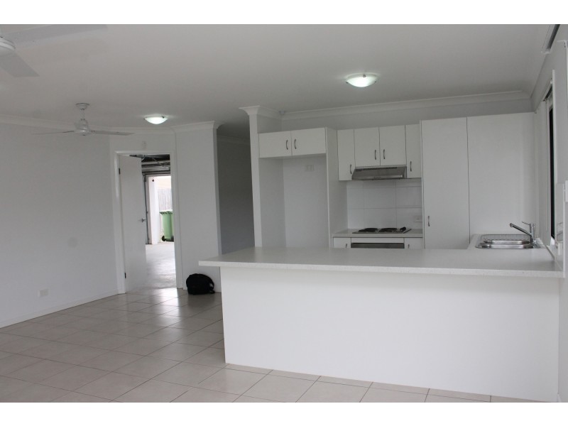 60 Sandpiper Drive, Lowood QLD 4311