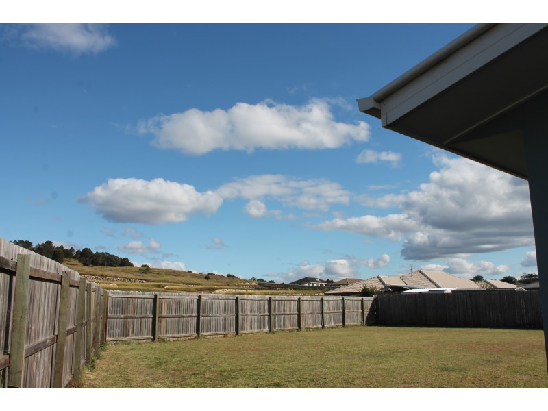 60 Sandpiper Drive, Lowood QLD 4311