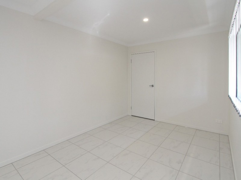 2/6 Soho Drive, Deebing Heights QLD 4306