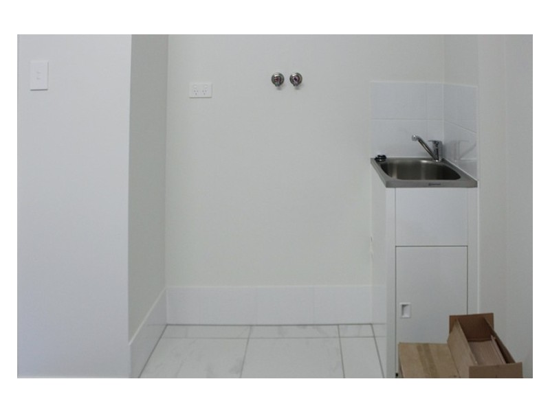 2/6 Soho Drive, Deebing Heights QLD 4306