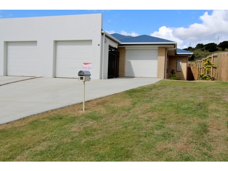 2/39 Tawney Street, Lowood QLD 4311