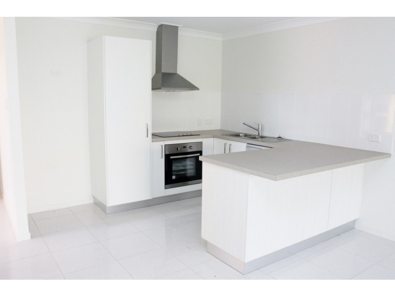 2/39 Tawney Street, Lowood QLD 4311