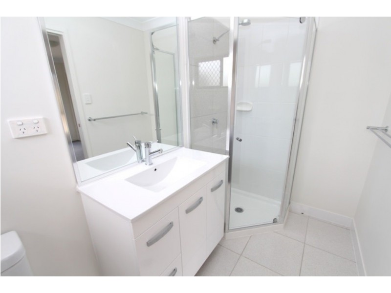2/39 Tawney Street, Lowood QLD 4311