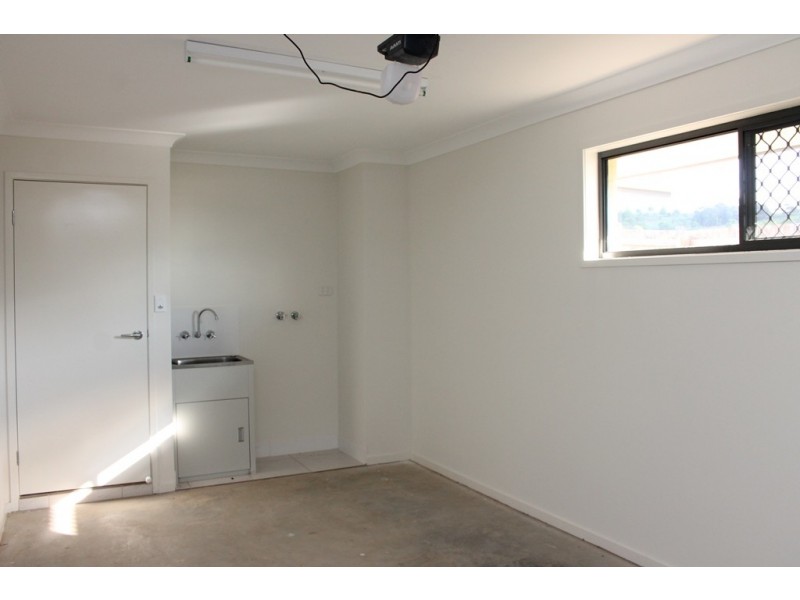 2/39 Tawney Street, Lowood QLD 4311