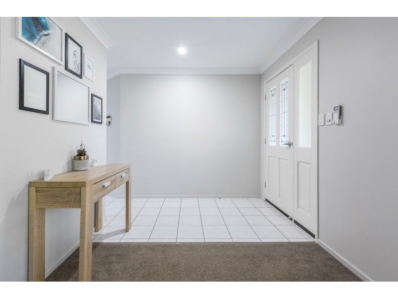 6 CRAIGERNE CLOSE, Brassall QLD 4305