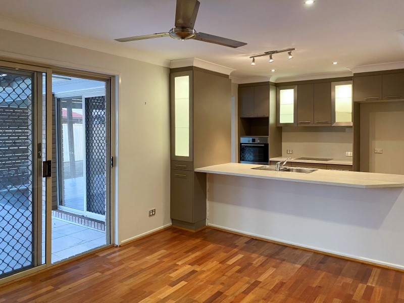 18 CONNEMARA COURT, Yamanto QLD 4305