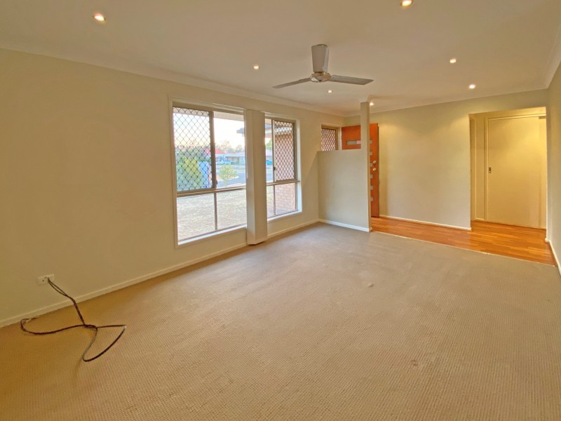 18 CONNEMARA COURT, Yamanto QLD 4305