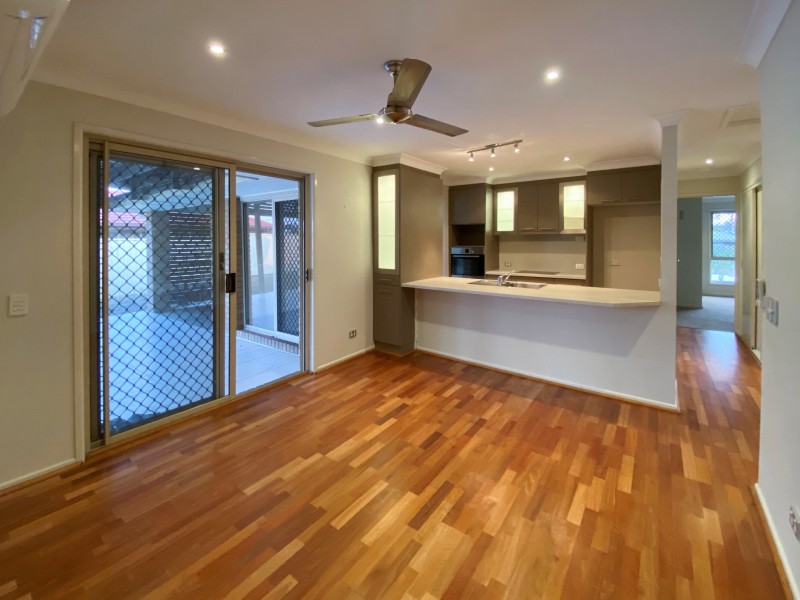 18 CONNEMARA COURT, Yamanto QLD 4305