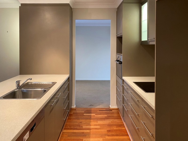 18 CONNEMARA COURT, Yamanto QLD 4305