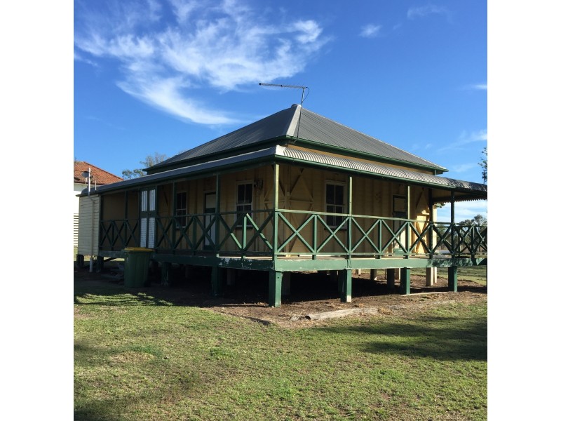 27 Fielding Road, College View QLD 4343