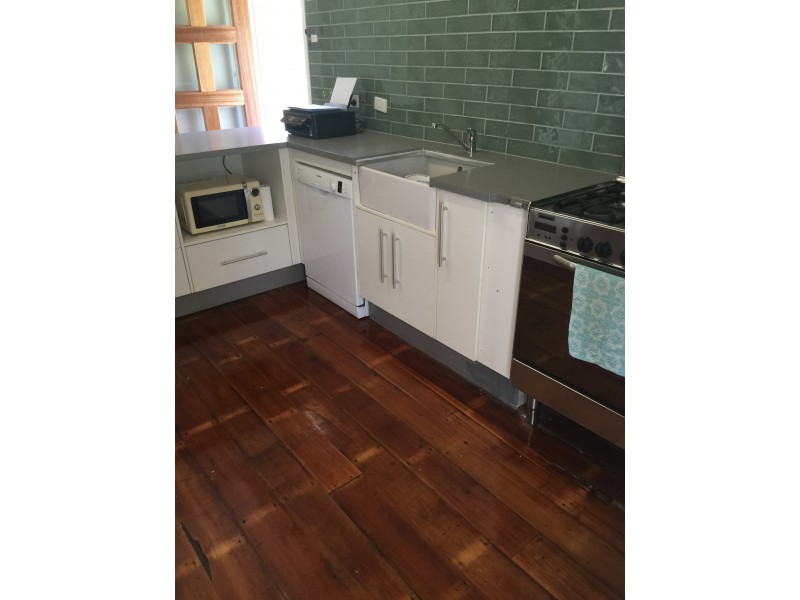 27 Fielding Road, College View QLD 4343