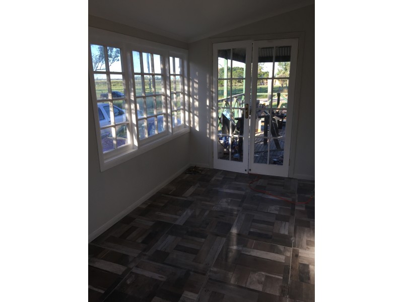 27 Fielding Road, College View QLD 4343