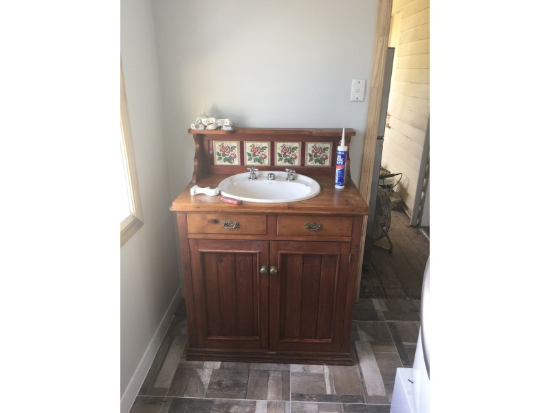 27 Fielding Road, College View QLD 4343