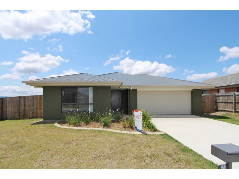7 Tawney Street, Lowood QLD 4311