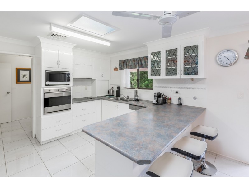 107 Velvet Street, Pine Mountain QLD 4306