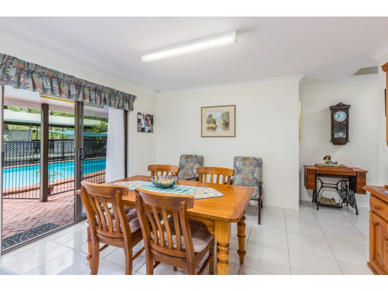 107 Velvet Street, Pine Mountain QLD 4306