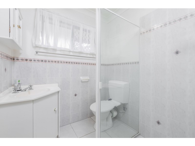 107 Velvet Street, Pine Mountain QLD 4306