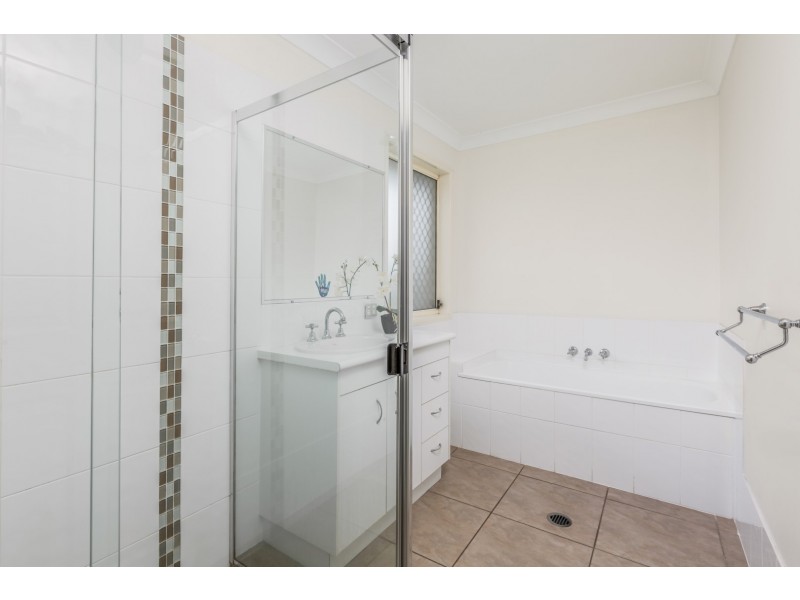 8 MCCUBBIN COURT, Goodna QLD 4300