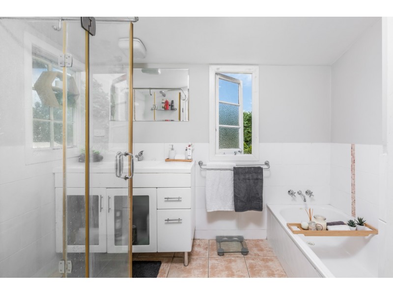 14 WILLIAMS STREET, Woodend QLD 4305