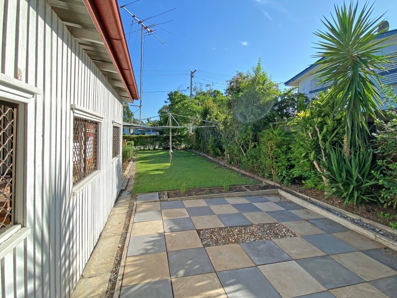 160 WHITEHILL ROAD, Raceview QLD 4305