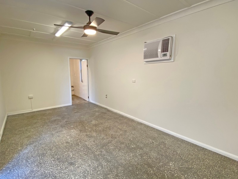 160 WHITEHILL ROAD, Raceview QLD 4305