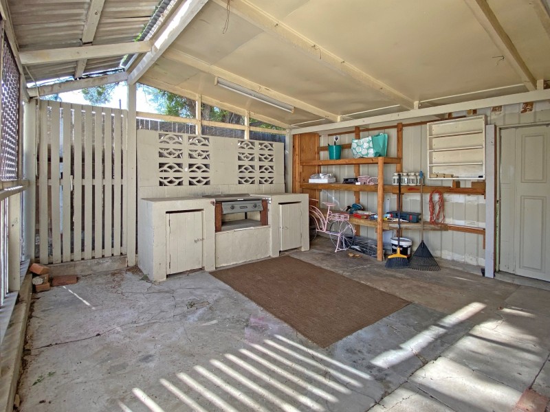 160 WHITEHILL ROAD, Raceview QLD 4305