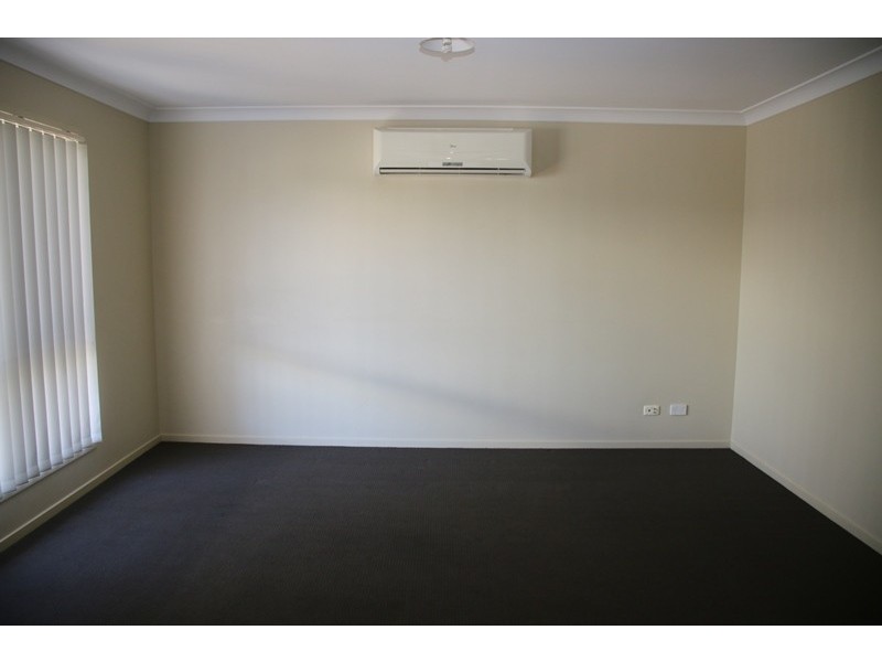 28 Brentwood Drive, Bundamba QLD 4304