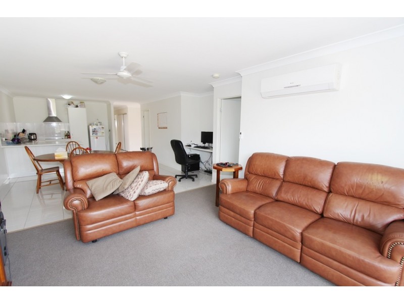 1/7 Kestrel Street, Lowood QLD 4311