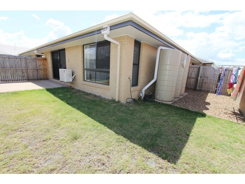 1/7 Kestrel Street, Lowood QLD 4311