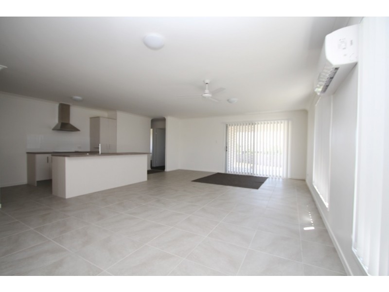 21 Mallard Street, Lowood QLD 4311