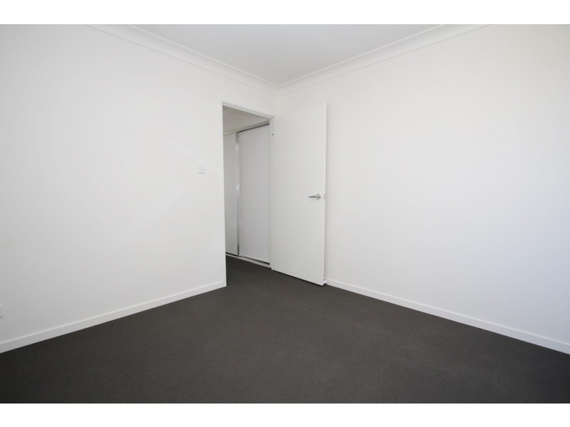 21 Mallard Street, Lowood QLD 4311