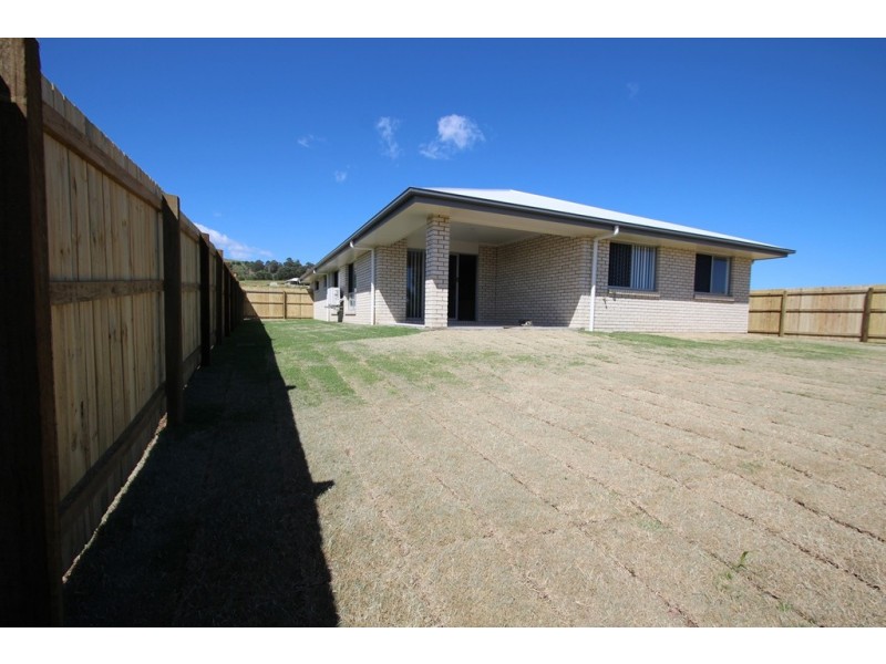 21 Mallard Street, Lowood QLD 4311