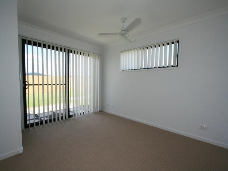 23 Sandpiper Drive, Lowood QLD 4311
