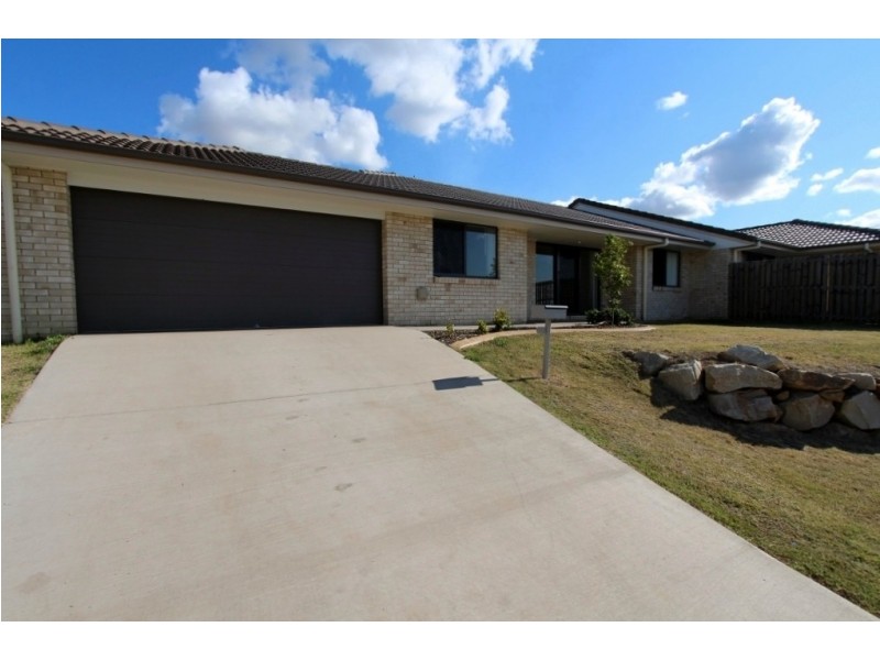 2/2 Osprey Court, Lowood QLD 4311