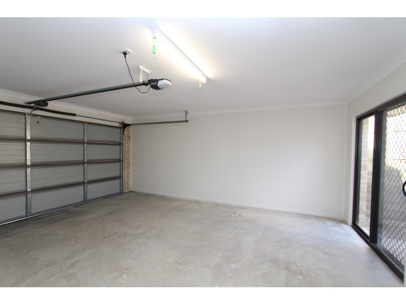 2/2 Osprey Court, Lowood QLD 4311