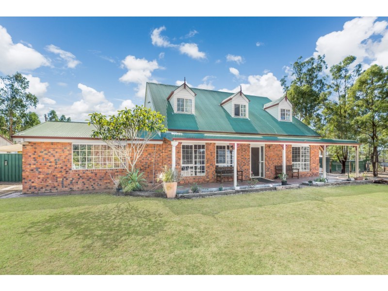 8 OAK STREET, Brightview QLD 4311