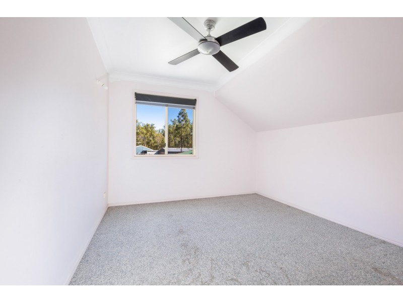 8 OAK STREET, Brightview QLD 4311