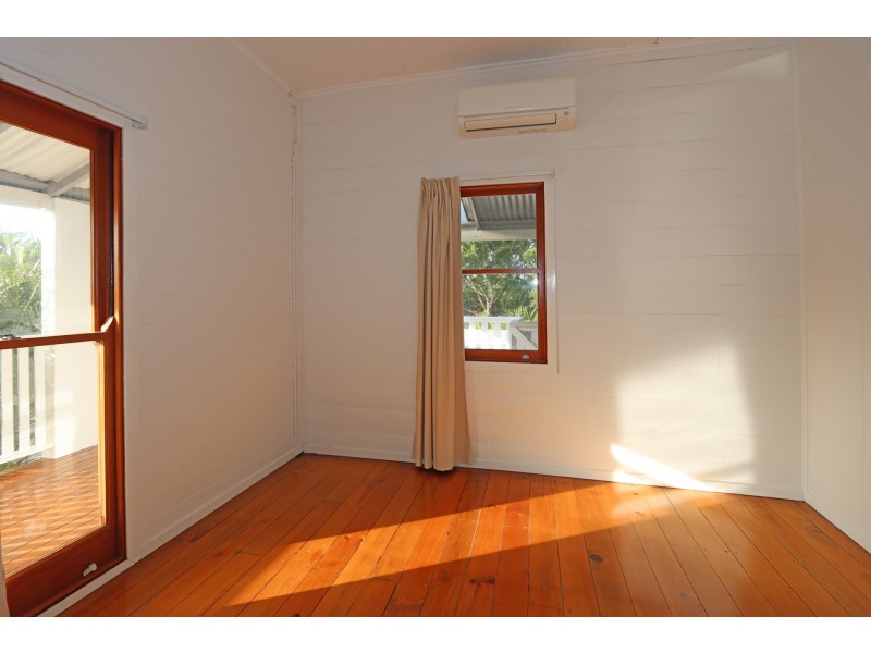 36 MACGREGOR STREET, Woodend QLD 4305